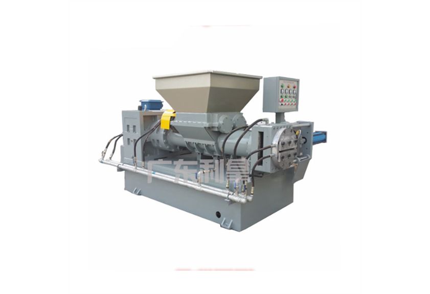 廣東利拿實業(yè):創(chuàng)新驅動,引領擠出過濾機、橡膠出片擠出機與電線電纜擠出機行業(yè)-1